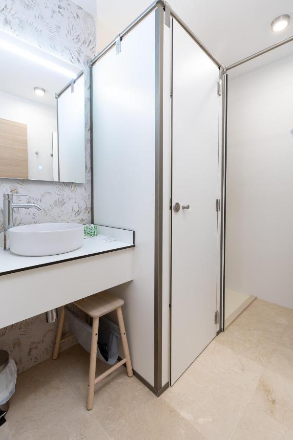 Travel Habitat La Marina Real Lägenhet Valencia Exteriör bild